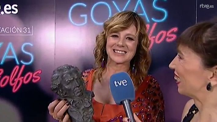 Goyas Golfos - Emma Suárez, casi sin palabras tras el segundo Goya
