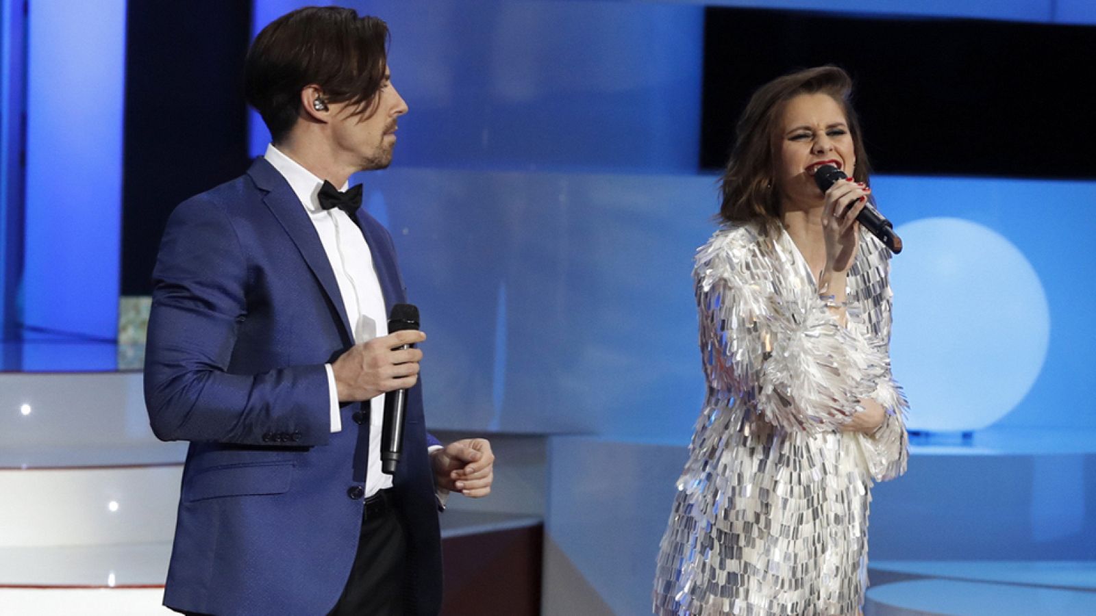 La actuación de Manuela Vellés y Adrián Lastra en los Goya