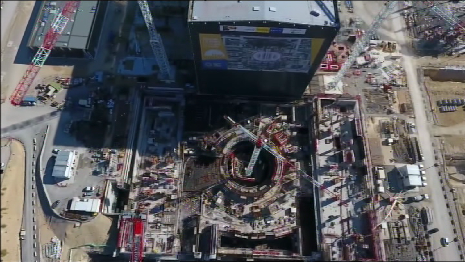 Lab24 - Energía de fusión y el Universo al detalle