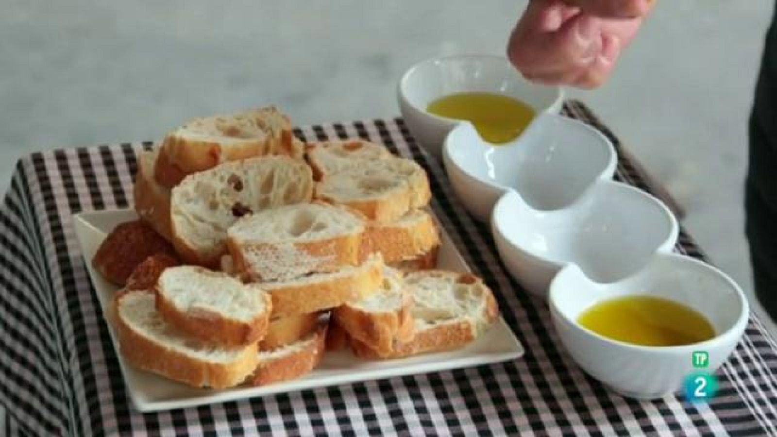 Amb identitat - L'oli: elaboració i dieta mediterrània