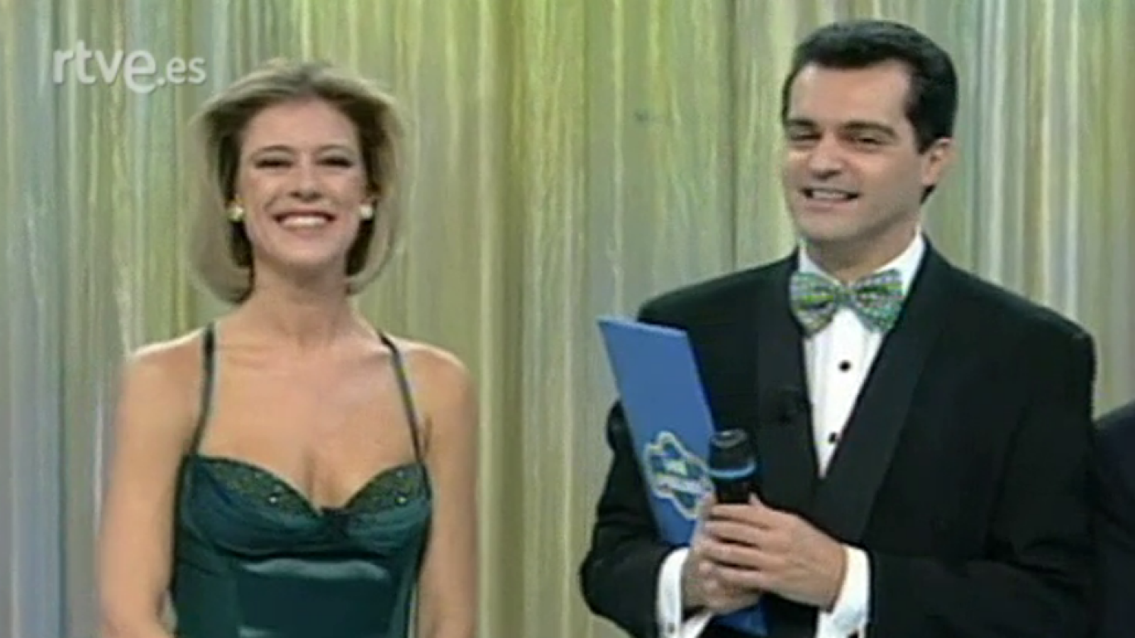 ¿Qué apostamos? - Hermanas Hurtado, Máximo Valverde, Valeria Mazza y Olímpicos de Waterpolo