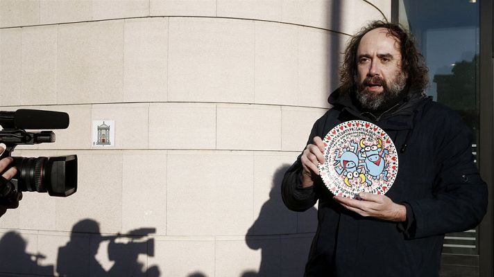 Telediario 1 - Jucio de Kukuxumusu contra su fundador Mikel Urmeneta por el uso de sus reconocidos personajes