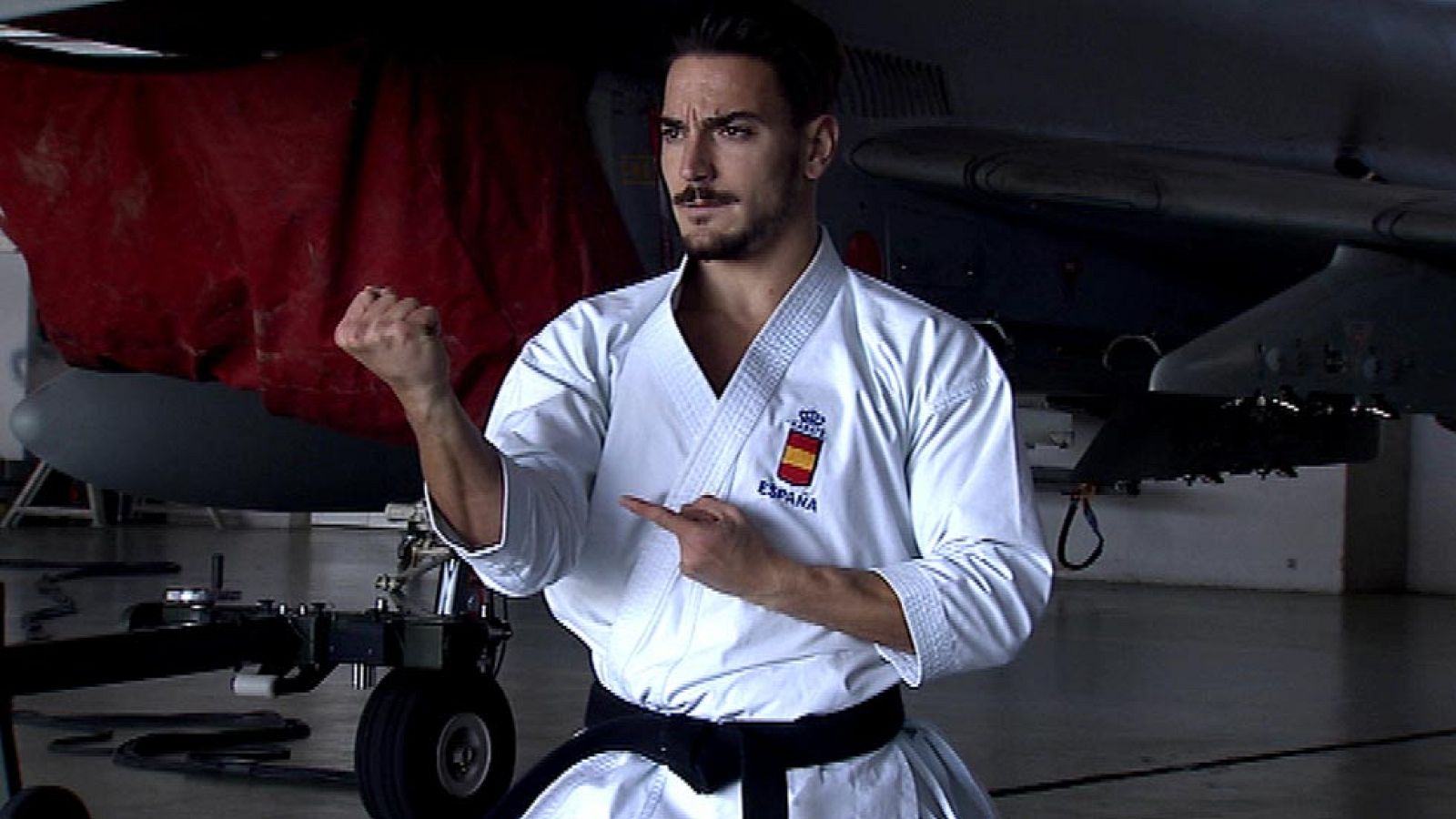 Damian Quintero, ingeniería y kárate a partes iguales | Ver