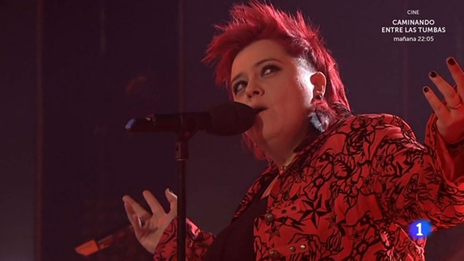 Maika Barbero se presenta con "Momento crítico", la propuesta más diferente de los seis finalistas con un fuerte componente rockero.