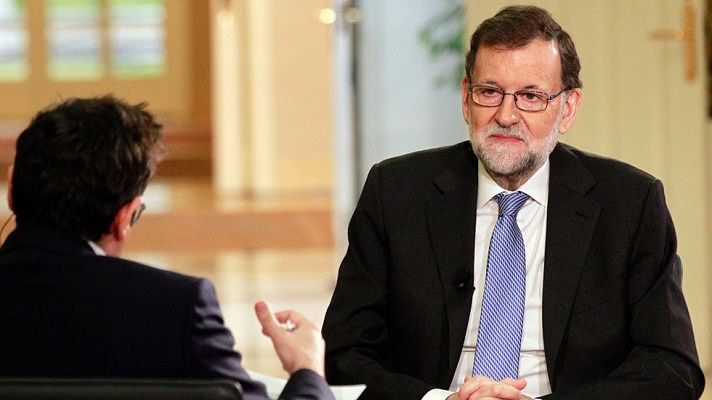 Los desayunos - Rajoy: "Voy a presentar los Presupuestos del año 2017 porque creo que debo hacerlo"