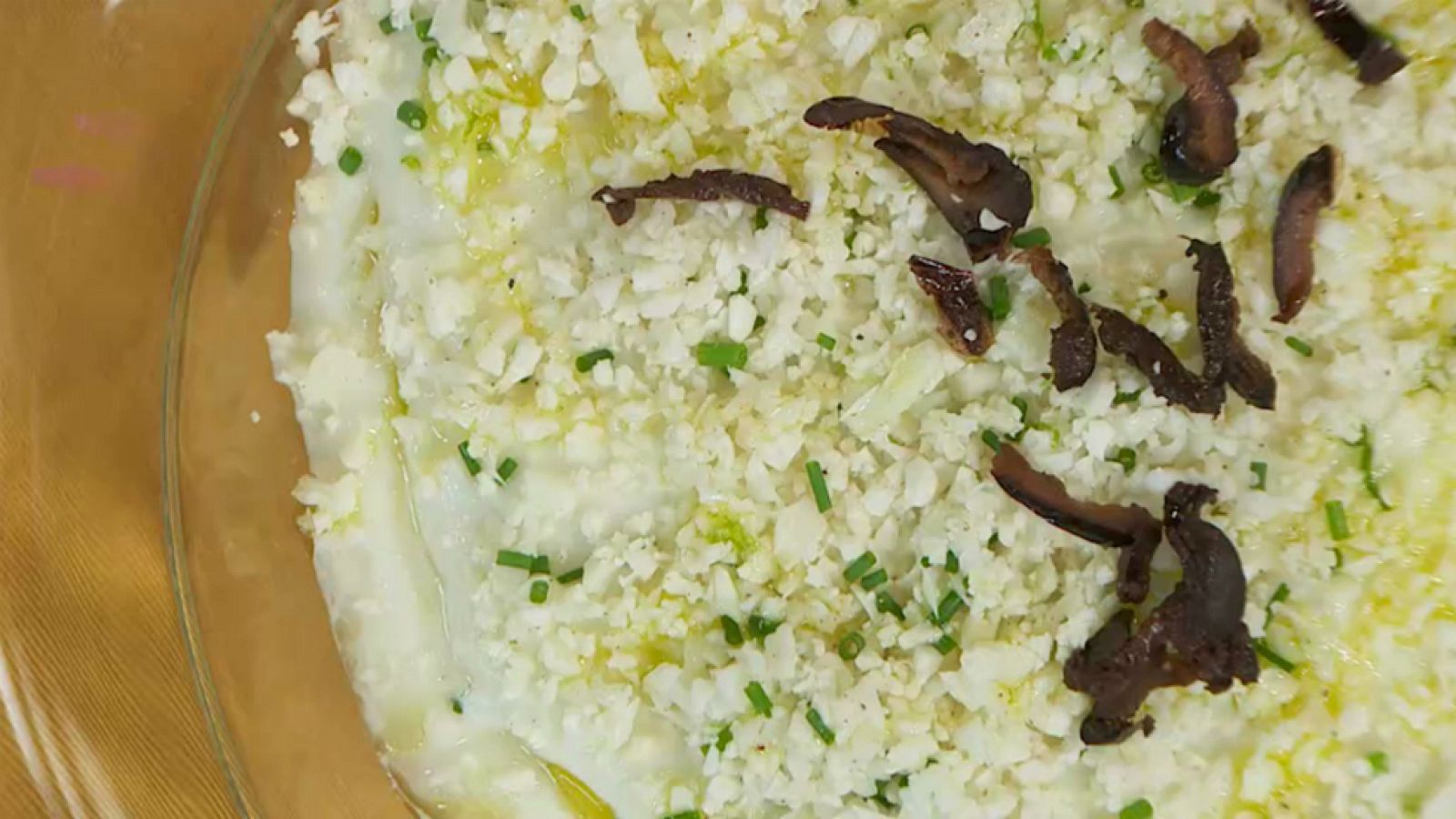 Torres en la cocina - Milhojas de bacalao y coliflor