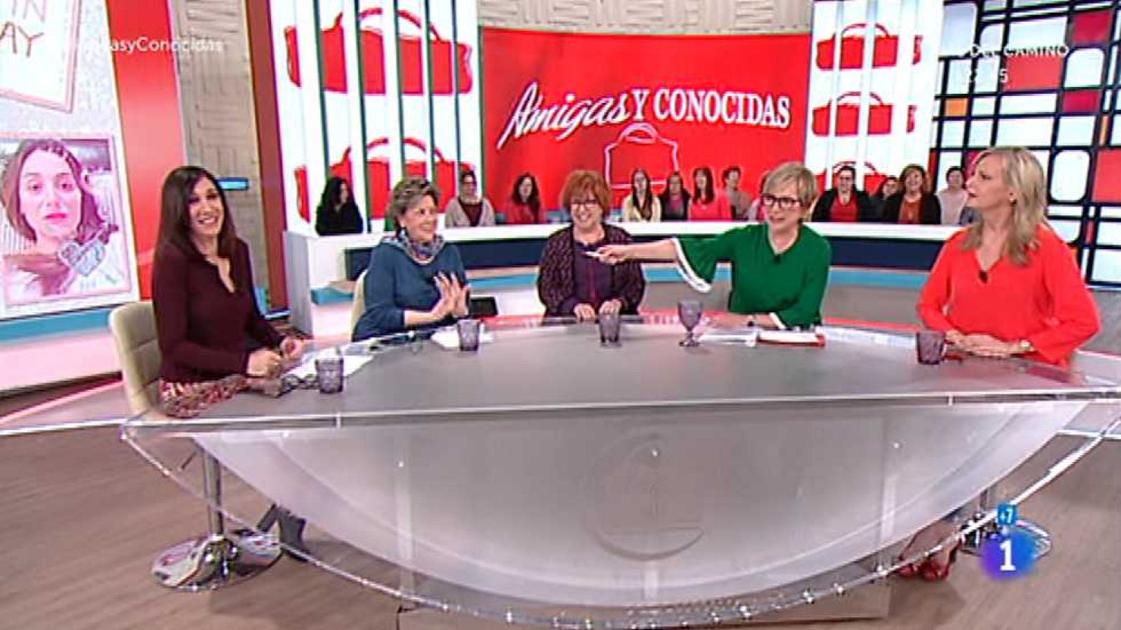 Amigas y conocidas - 15/02/17 - ver ahora