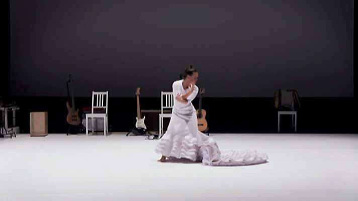 Telediario 1 - La bailaora y coreógrafa Rocío Molina presenta su último espectáculo, 'Caída del Cielo'