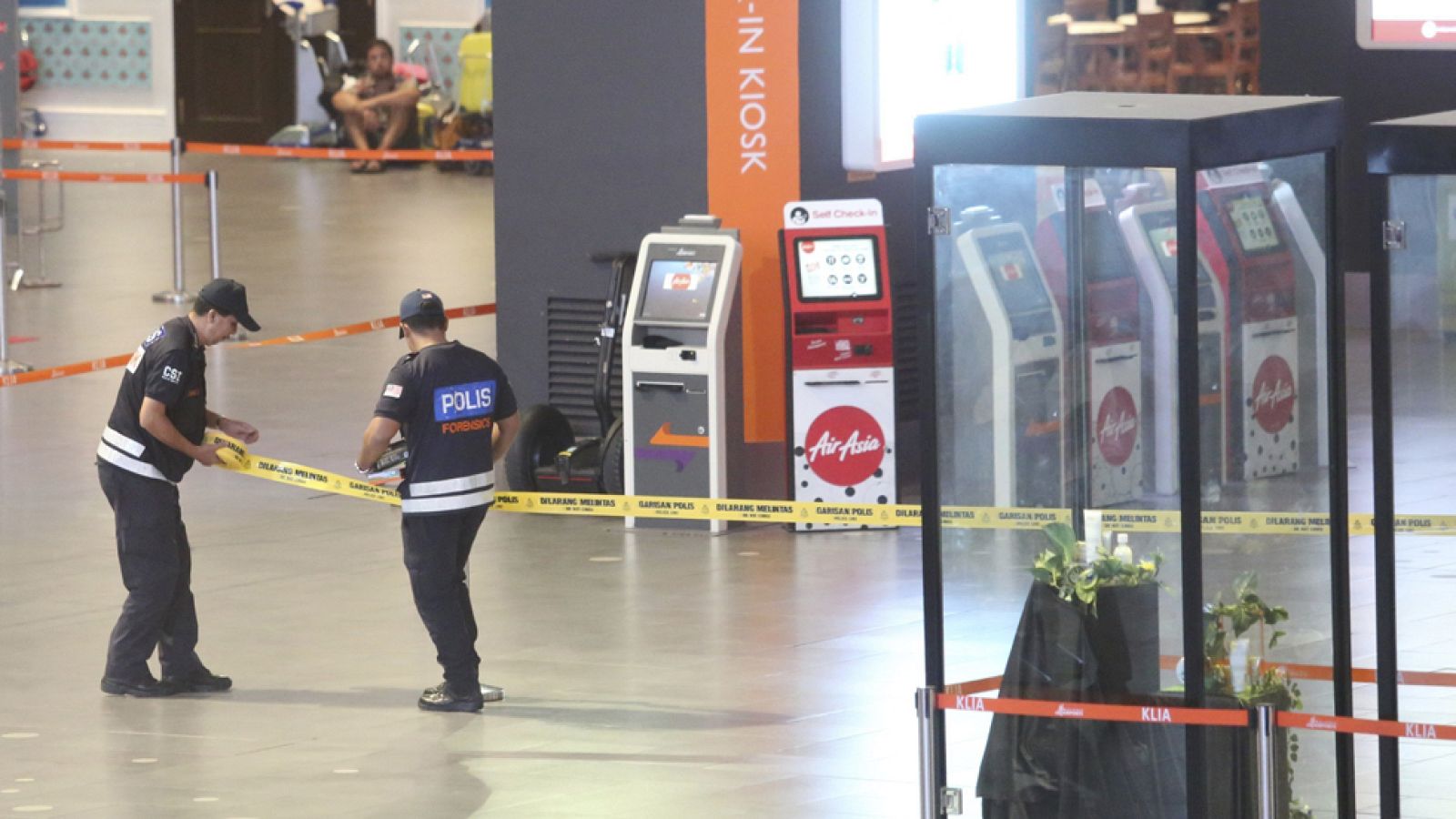 La televisión japonesa difunde toda la secuencia del ataque a Kim Jong-nam