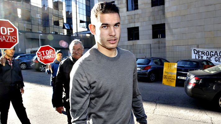 Telediario 1 - Lucas Hernández y su exnovia admiten que hubo un forcejeo por una discusión de celos