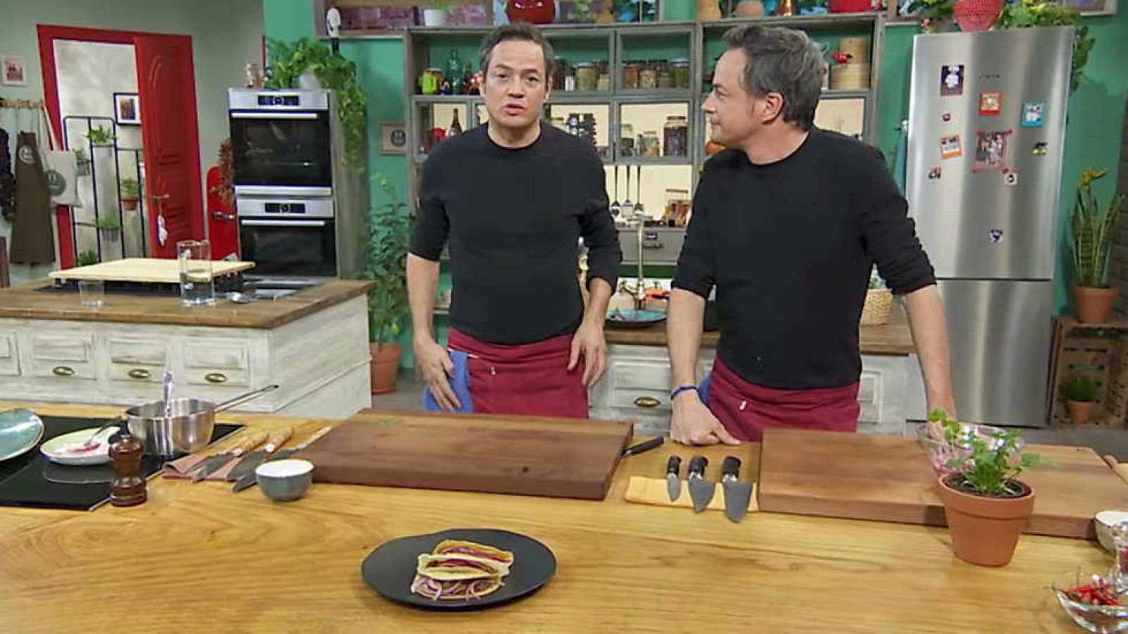 Torres en la cocina - Fuera de lo común - ver ahora