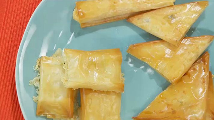 RTVE Cocina - Empanadillas de pasta filo con yogur y miel