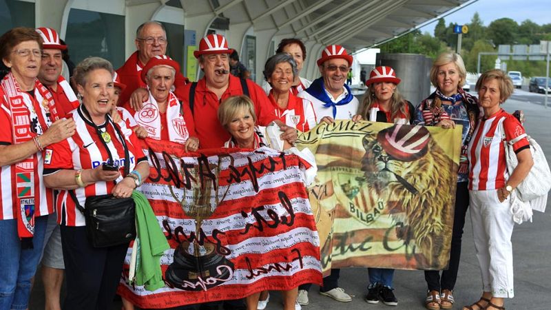 La afición del Athletic viaja a Chipre con mucha precaución | Ver