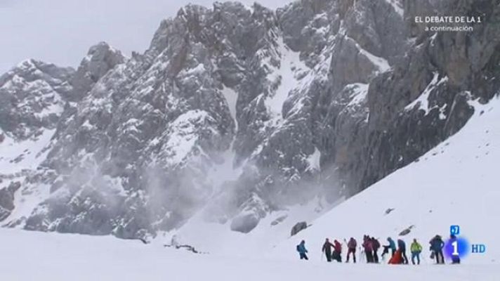 Comando Actualidad - Liébana, jalonado a ambos lados por los Picos de Europa