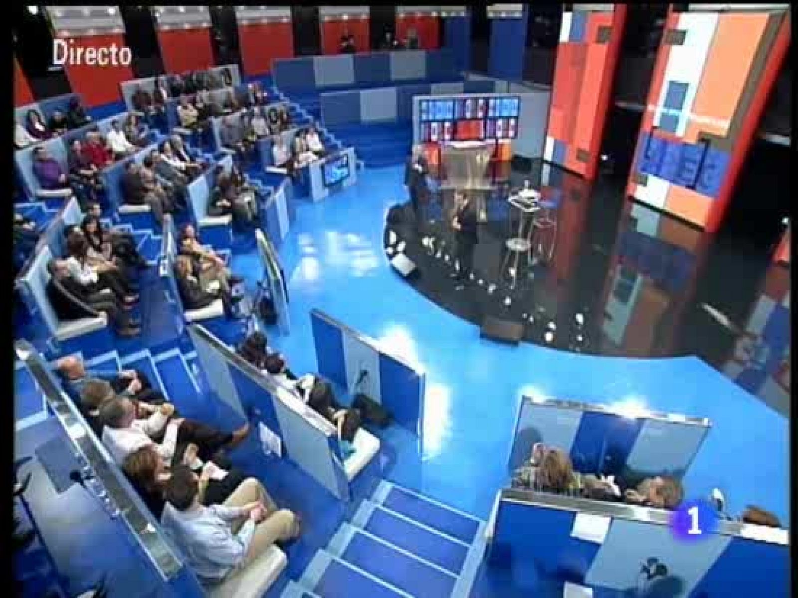 Tengo una pregunta para usted - Una madre muestra su preocupación por la violencia en las aulas - Tengo una pregunta para usted | Ver