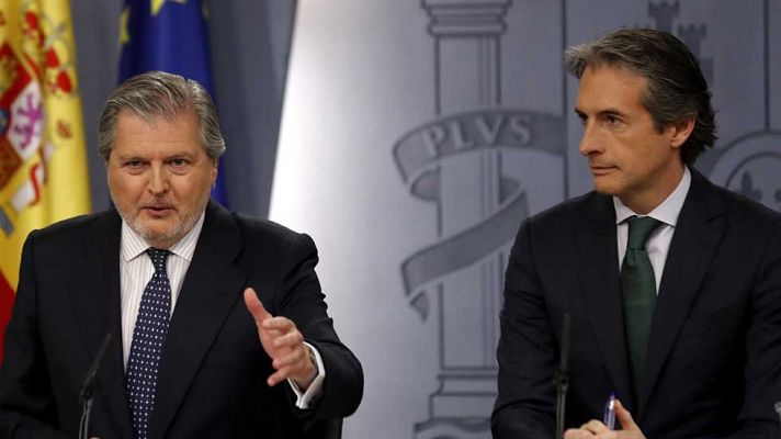 Telediario 1 - El gobierno aprueba el decreto que liberaliza el sector de la estiba