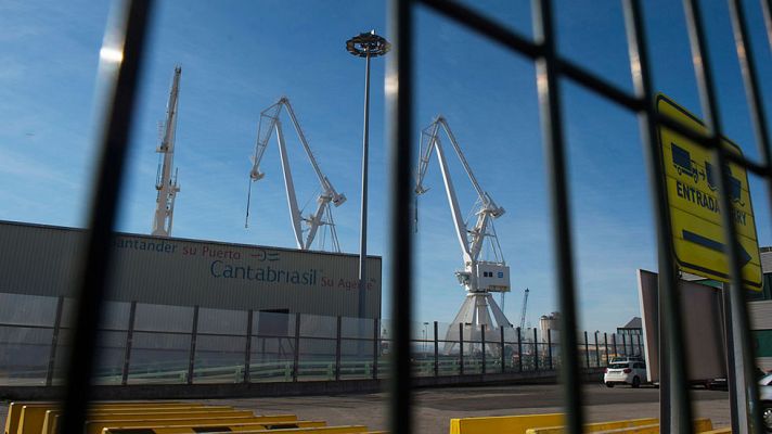 Telediario 1 - Patronal y sindicatos de estibadores retoman la negociación para evitar la huelga