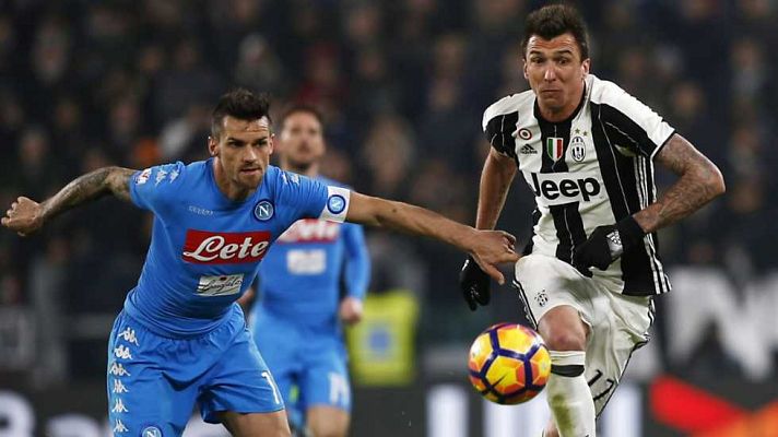 Fútbol - 'Copa de Italia' semifinal ida: Juventus-Napoli