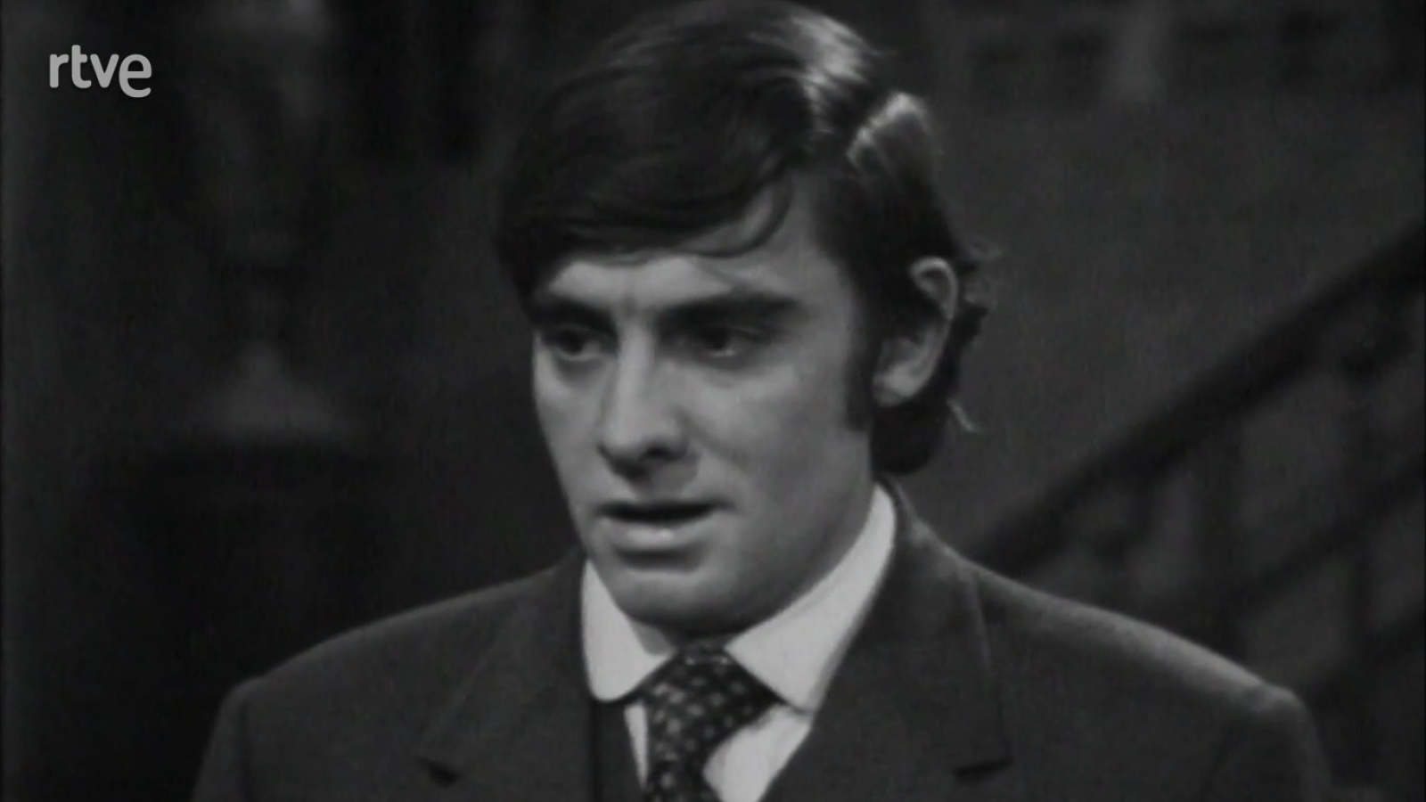 El premio - Un escritor en busca de empleo