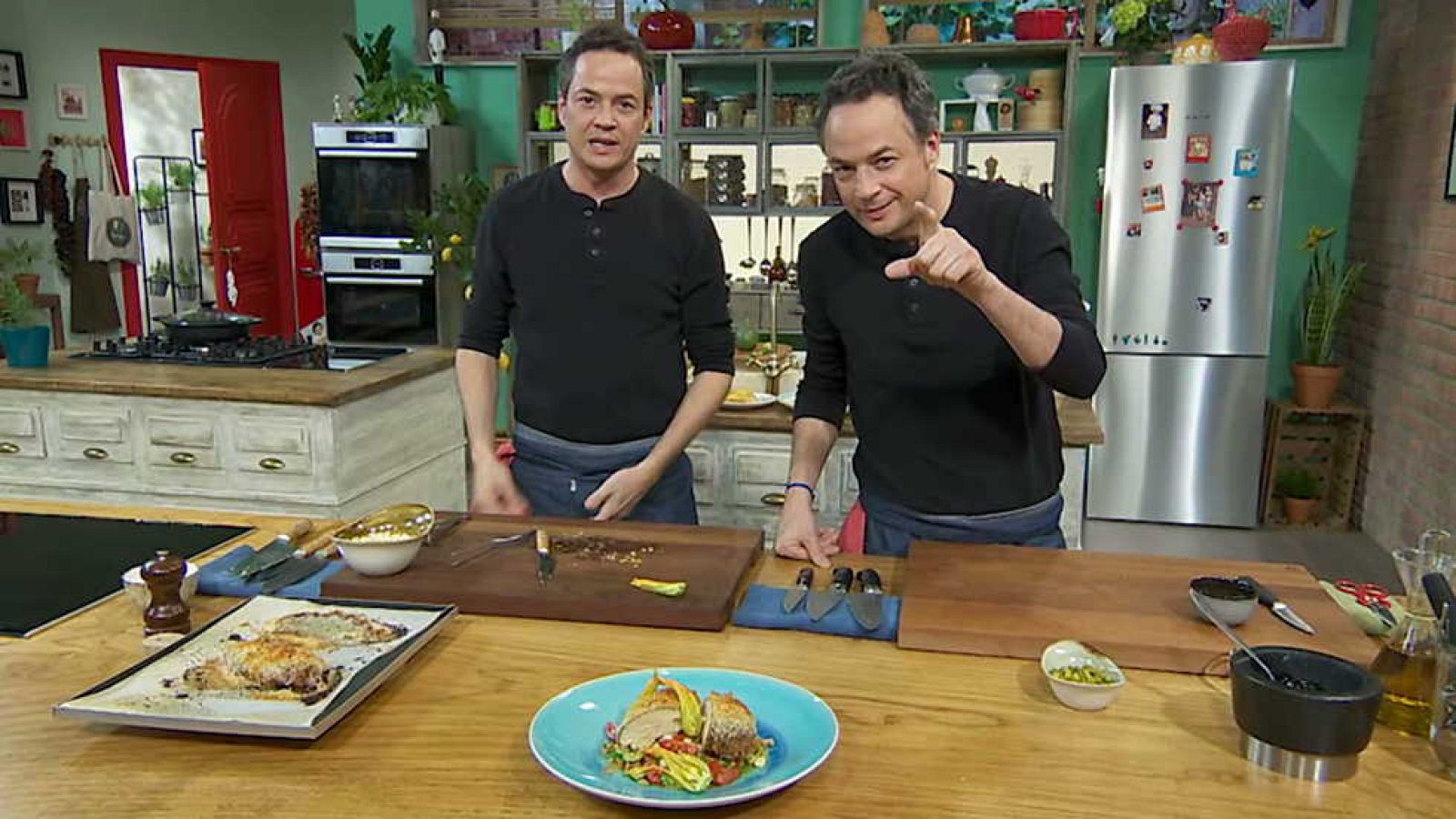 Torres en la cocina - Juego de niños - ver ahora