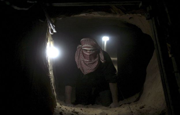  - TVE, en un túnel en Gaza