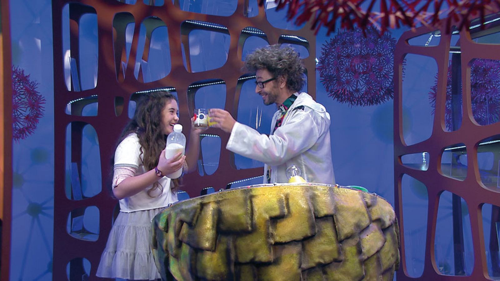 Mes de la Ciencia - La pasteurización - Big Band Clan | Ver