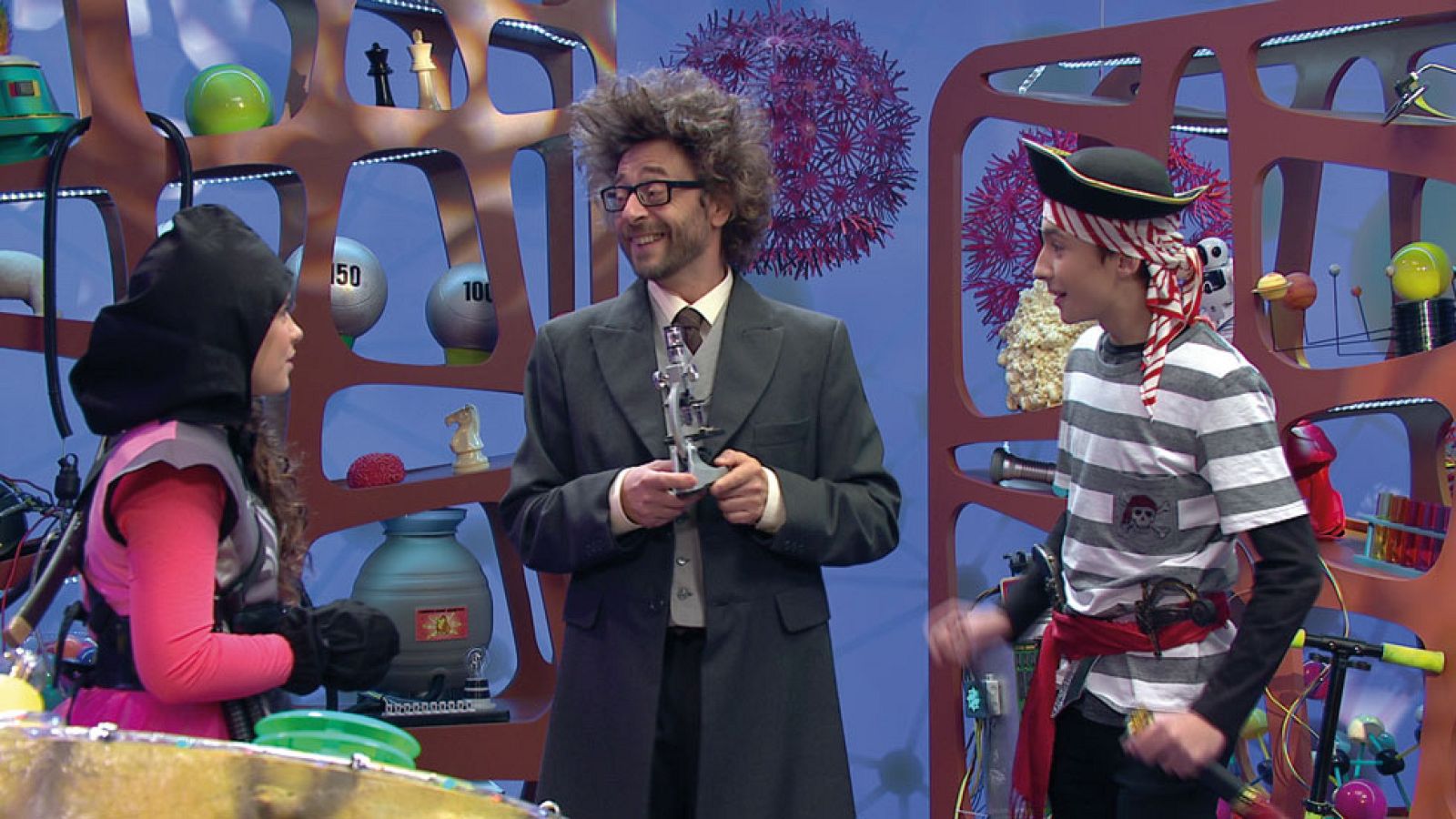 Mes de la Ciencia - Ramón y Cajal - Big Band Clan | Ver