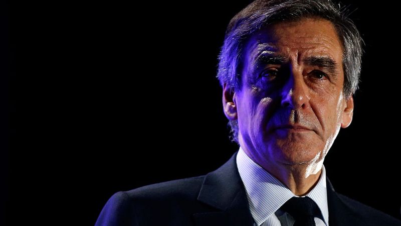 Las deserciones se multiplican en el entorno de François Fillon