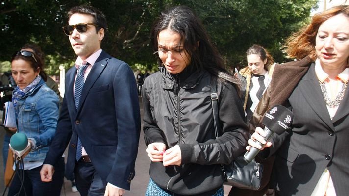 Telediario 1 - Abandono temporal de menores por dejar a su hija sola