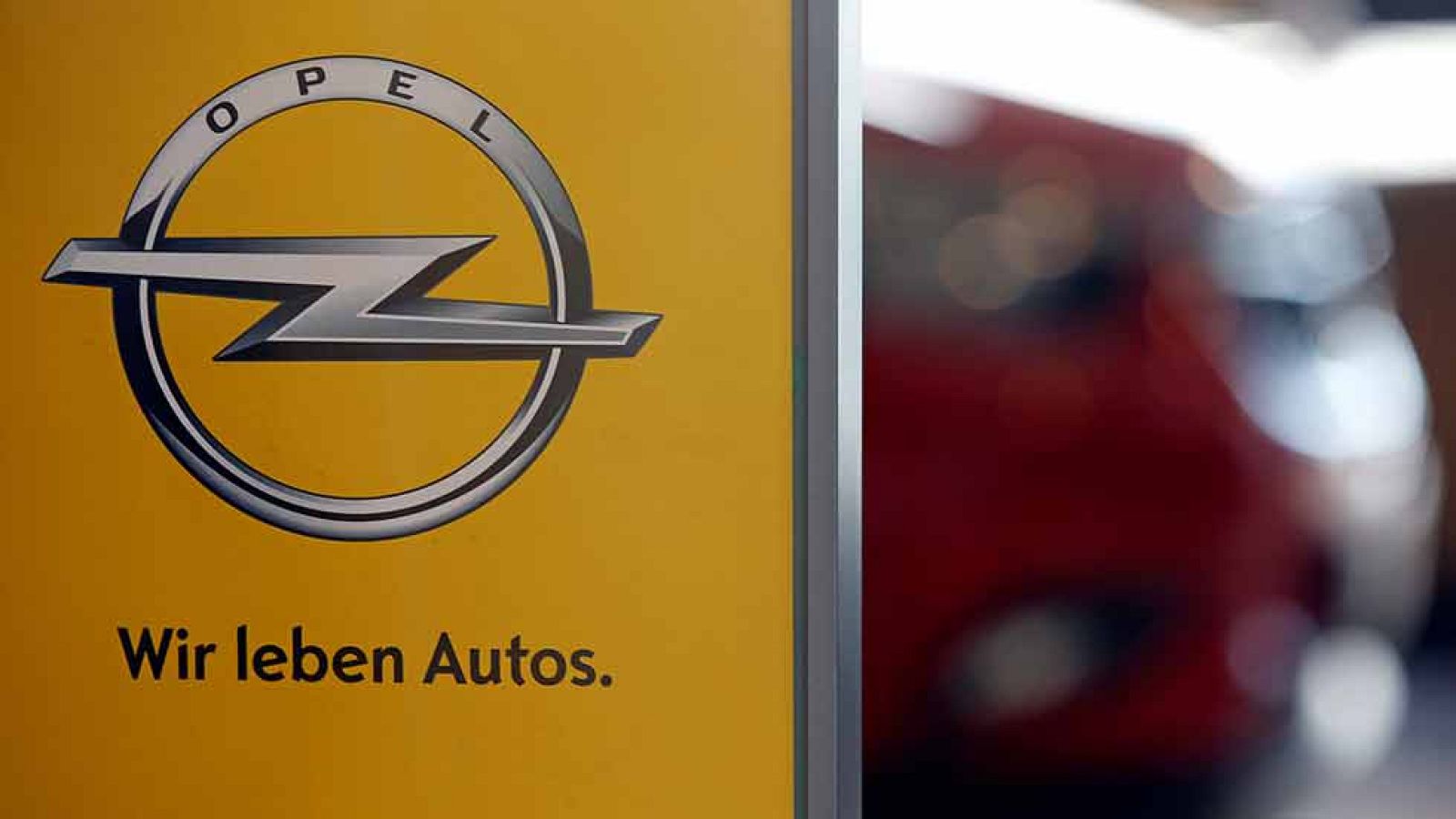 El grupo automovilístico Peugeot-Citroën comprará Opel
