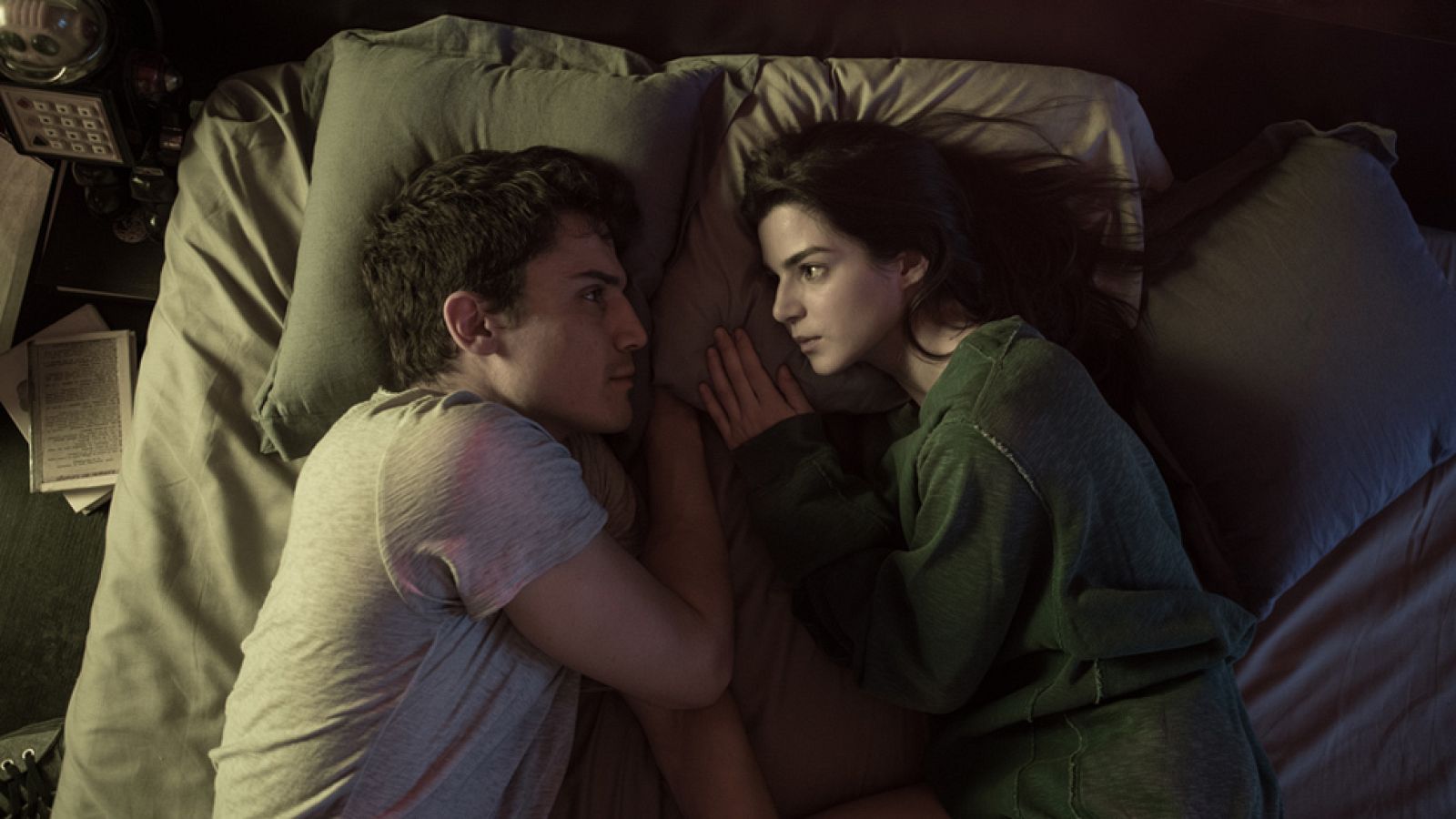 RTVE.es estrena el tráiler de 'Órbita 9', con Clara Lago y Álex González | Ver