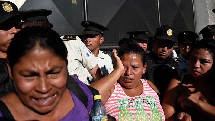 Telediario 1 - 22 niñas mueren en incendio en Guatemala