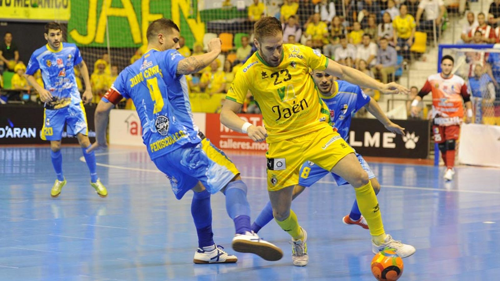Jaén Paraíso deja en la cuneta a Peñíscola y se cuela en semis de Copa | Ver