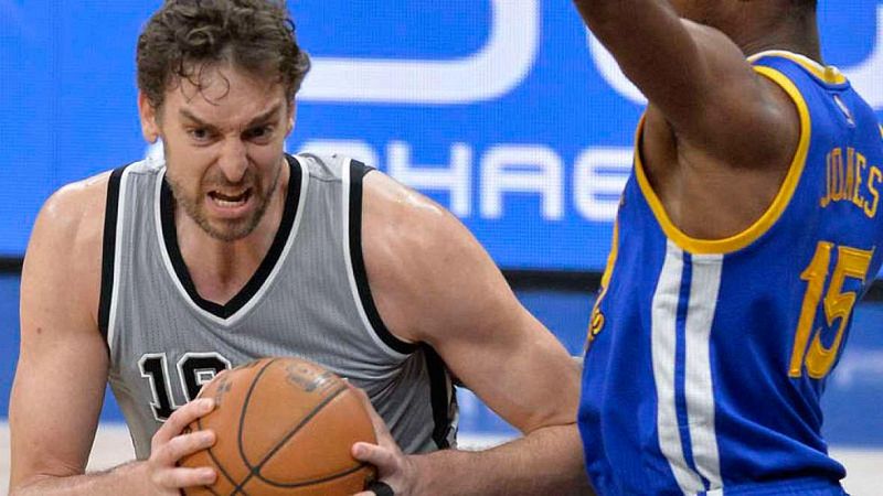 Los Spurs de Gasol tumban a los Warriors y acechan su liderato | Ver