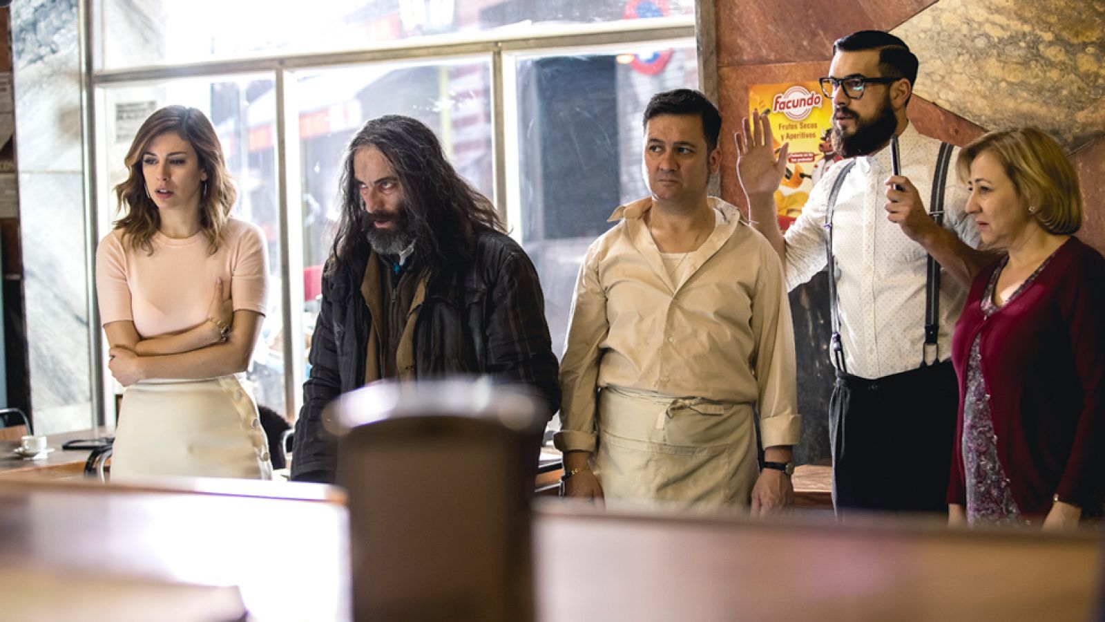 Tráiler de 'El bar', de Álex de la Iglesia | Ver