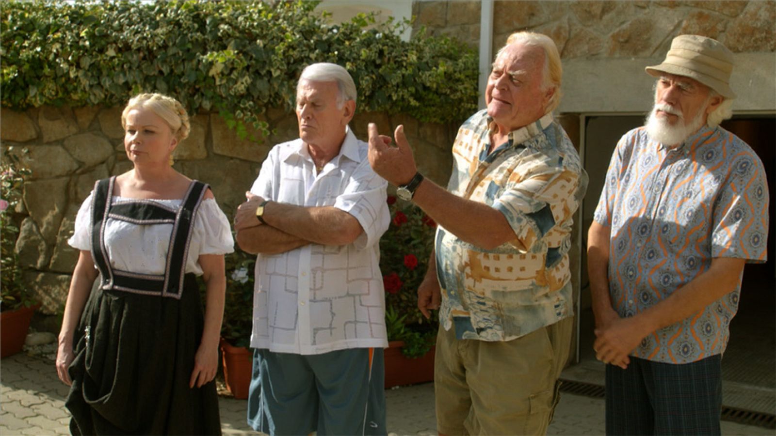 María y Abraham descubren al vecino nazi