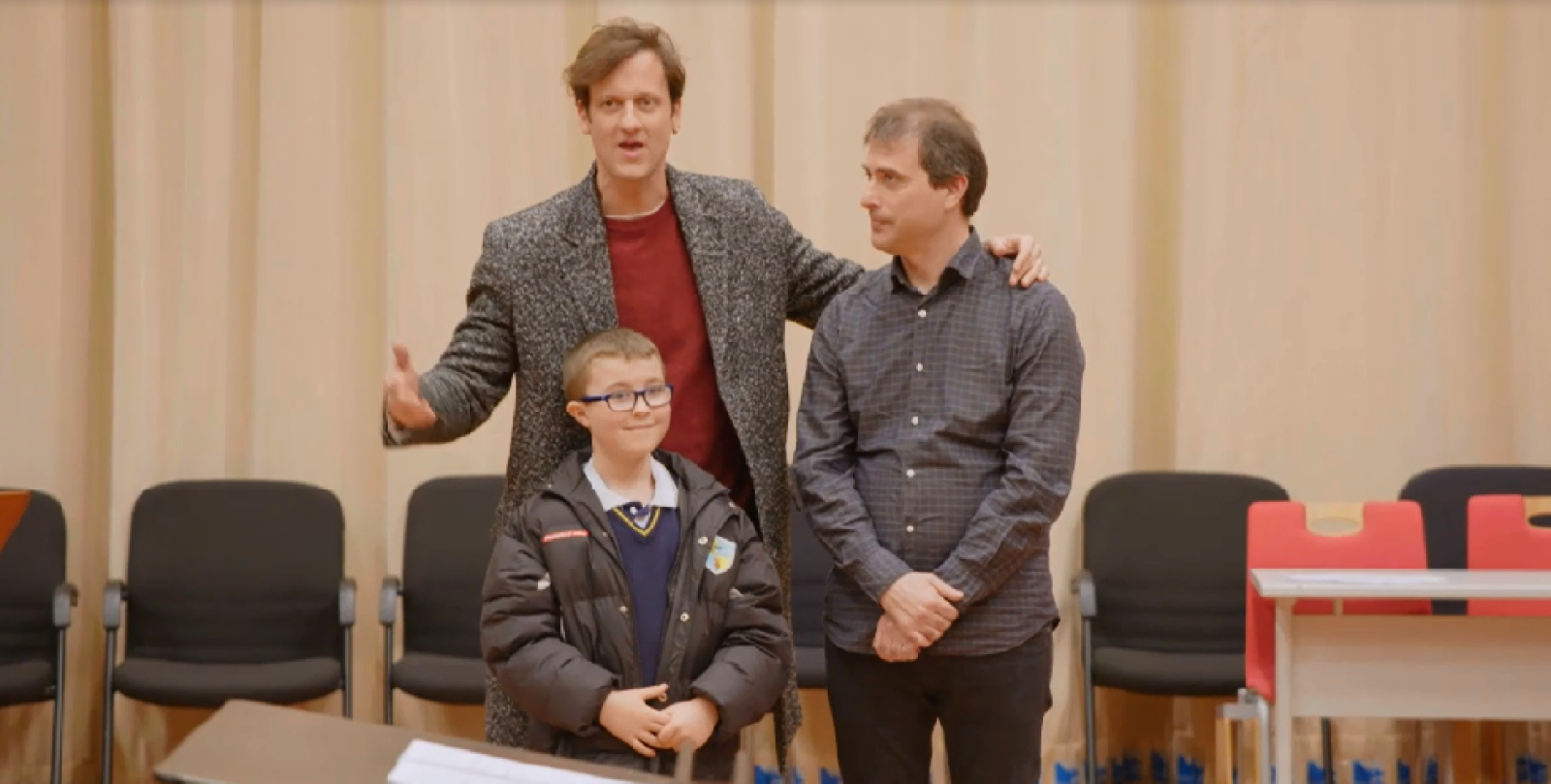 El coro de RTVE ayuda a hacer realidad el deseo de Alex - El árbol de los deseos | Ver