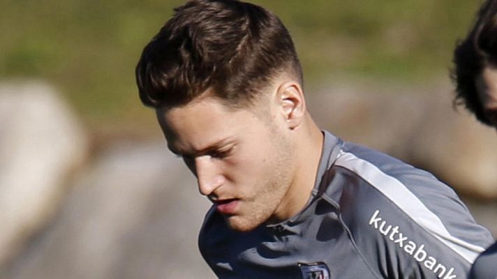 Telediario 1 - El meta del Athletic Remiro sufre un "traumatismo craneoencefálico"