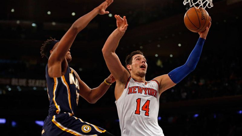 Con un doble-doble de 13 puntos y 16 rebotes, Willy Hernángomez ha destacado de nuevo como titular en los Knicks, mientras que Álex Abrines también anotó 13 puntos con los Thunder.