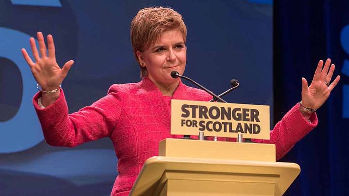 Informativo 24h - Sturgeon dice que bloquear un nuevo referéndum en Escocia "fracturaría" el Reino Unido