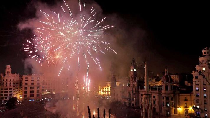 L'informatiu - Comunitat Valenciana - La Comunidad Valenciana en 2' - 20/03/17