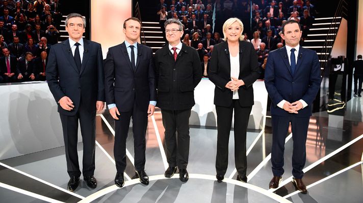 Telediario 1 - Macron y Le Pen, blanco de los ataques en el primer debate