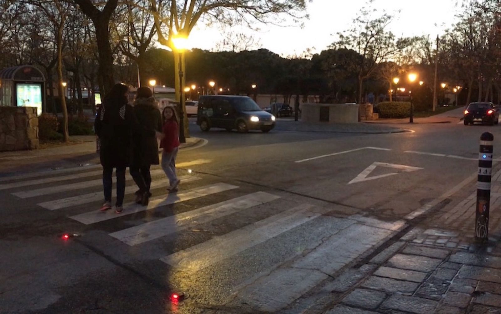 'Tecnología y Futuro' - Pasos peatones en Brunete