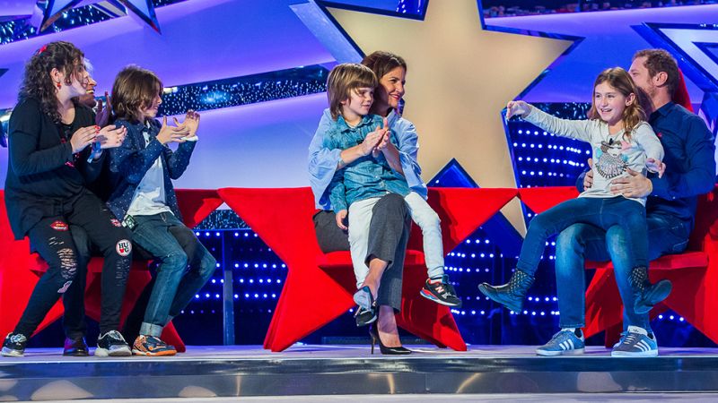 Jos� Merc�, Samantha Vallejo-N�gera y El Monaguillo visitan 'Jugando con las estrellas'