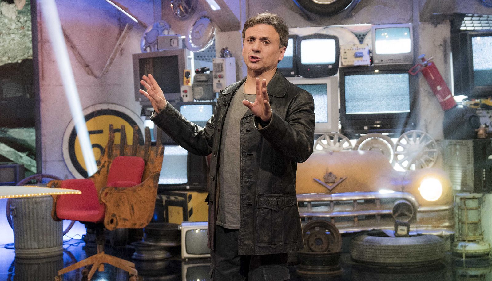 El Acabose - Monólogo - ¿Quién será el culpable del fin del mundo?