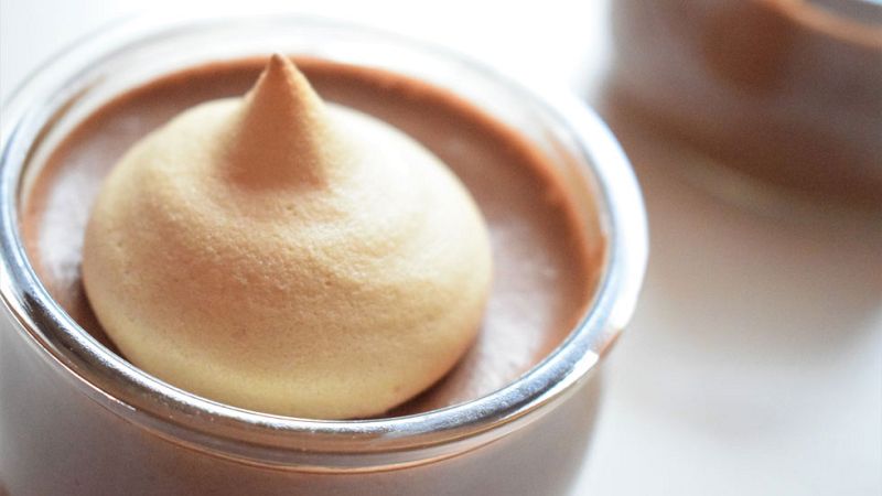 #Blogger - Mousse de chocolate con merengue crujiente | Ver