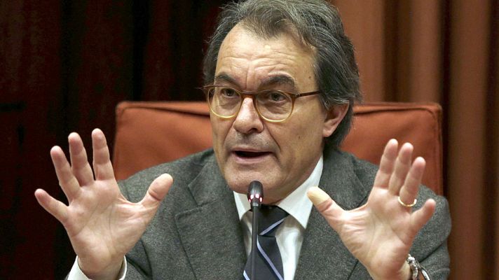 Telediario 1 - El ex presidente catalán Artur Mas asegura que él no controlaba las cuentas de Convergencia