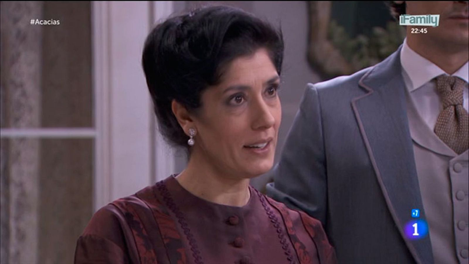 Acacias 38 - Rosina pregunta a Leonor por la venta del