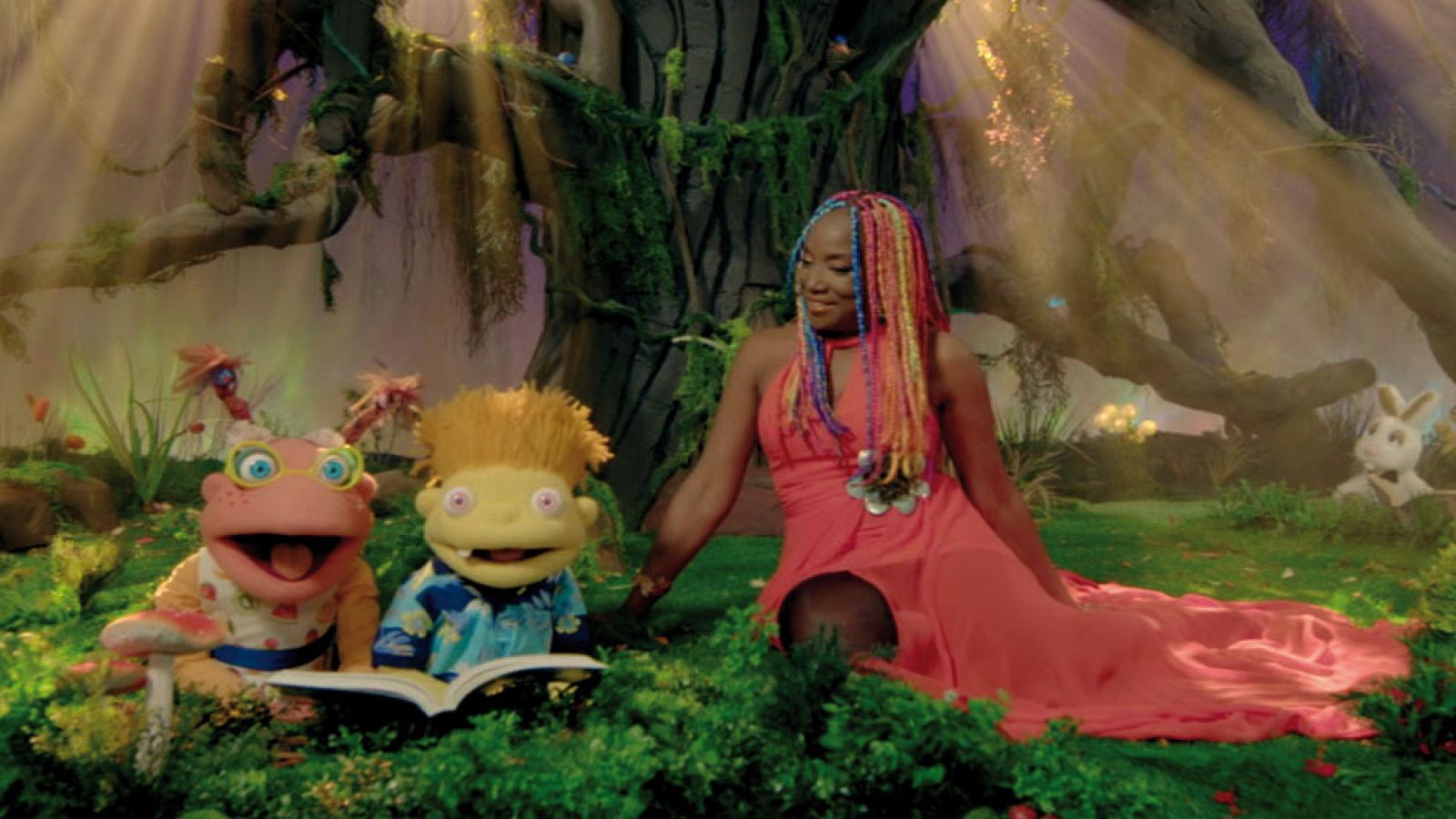 Mes de la Lectura - A Lucrecia y los Lunnis les encanta leer - El mes de... | Ver