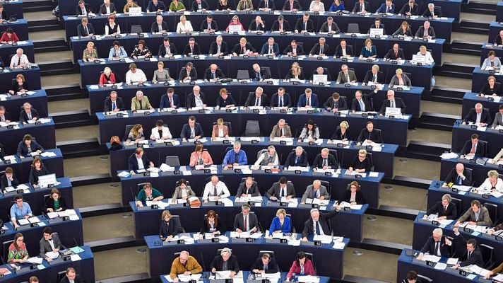 Telediario 1 - El Parlamento Europeo aprueba su posición ante la próxima negociación del Brexit sin incluir a Gibraltar